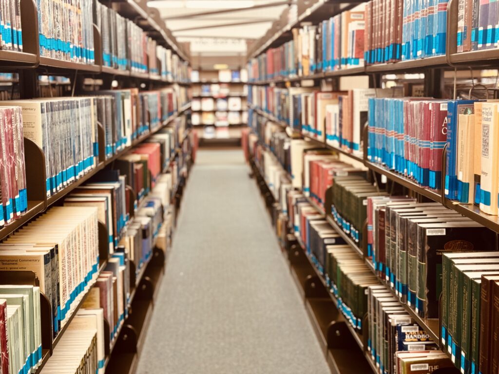 Kyogle Library Library - Kentucky Christian University